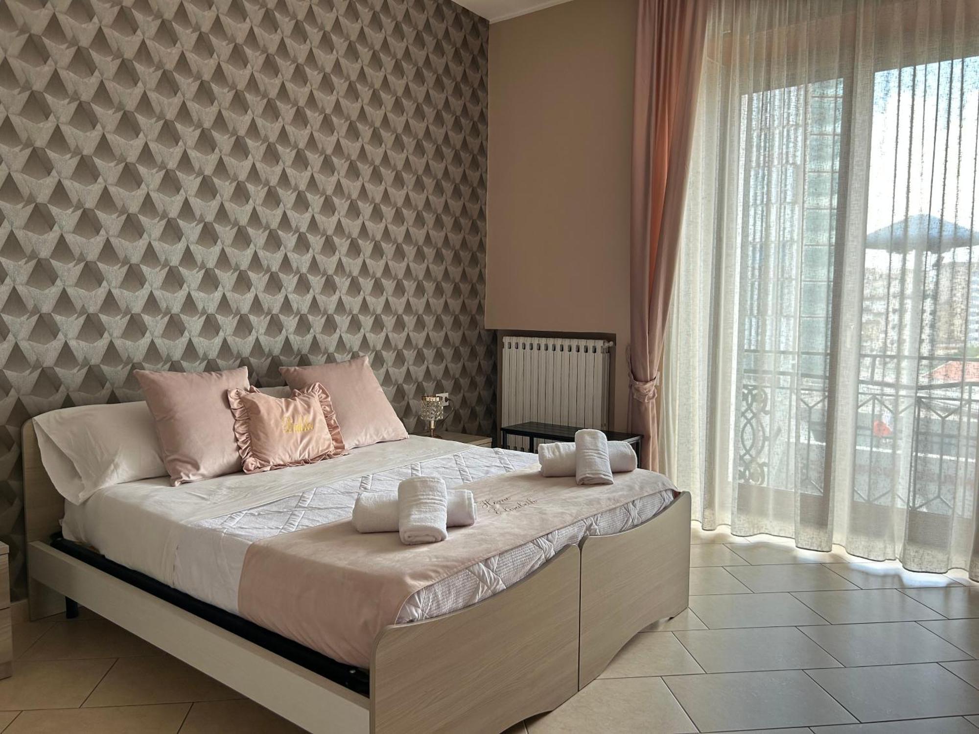 Home Elisabet نابولي المظهر الخارجي الصورة